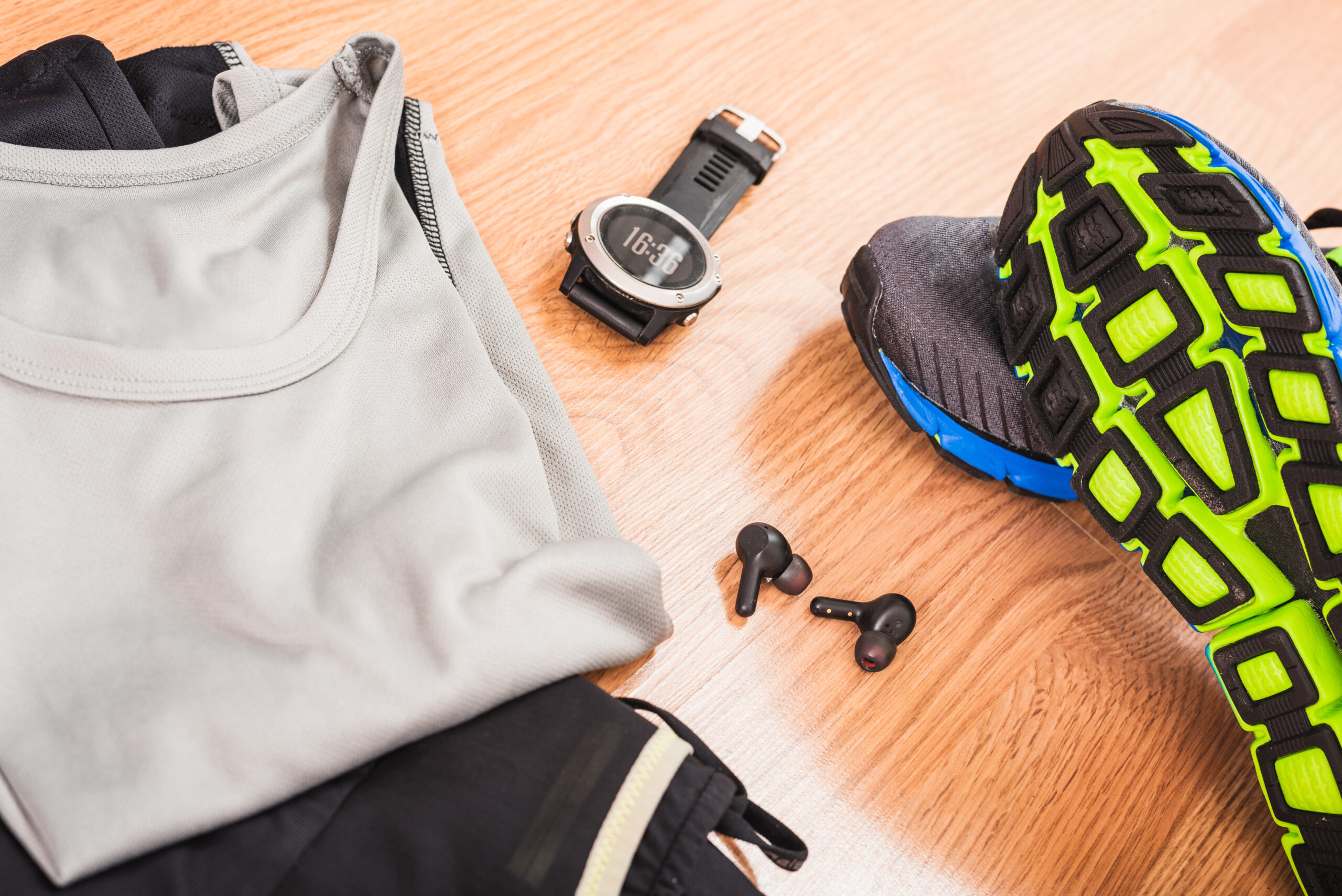 Athletic running apparel: Clothes, Watch, Air Pods & Shoes